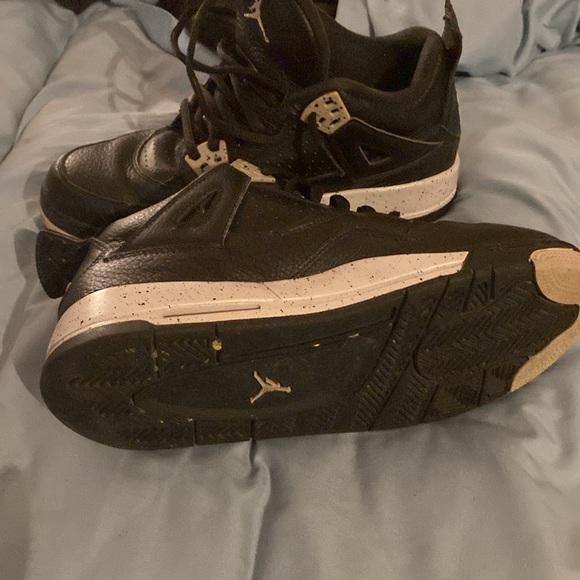 Tennis - Picture 2 of 3